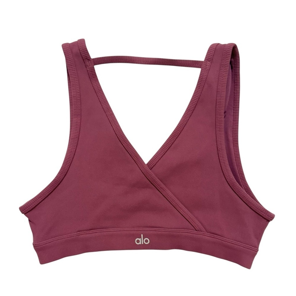 Alo Yoga Togetherness Bra *Light Support - Dragonfruit Medium